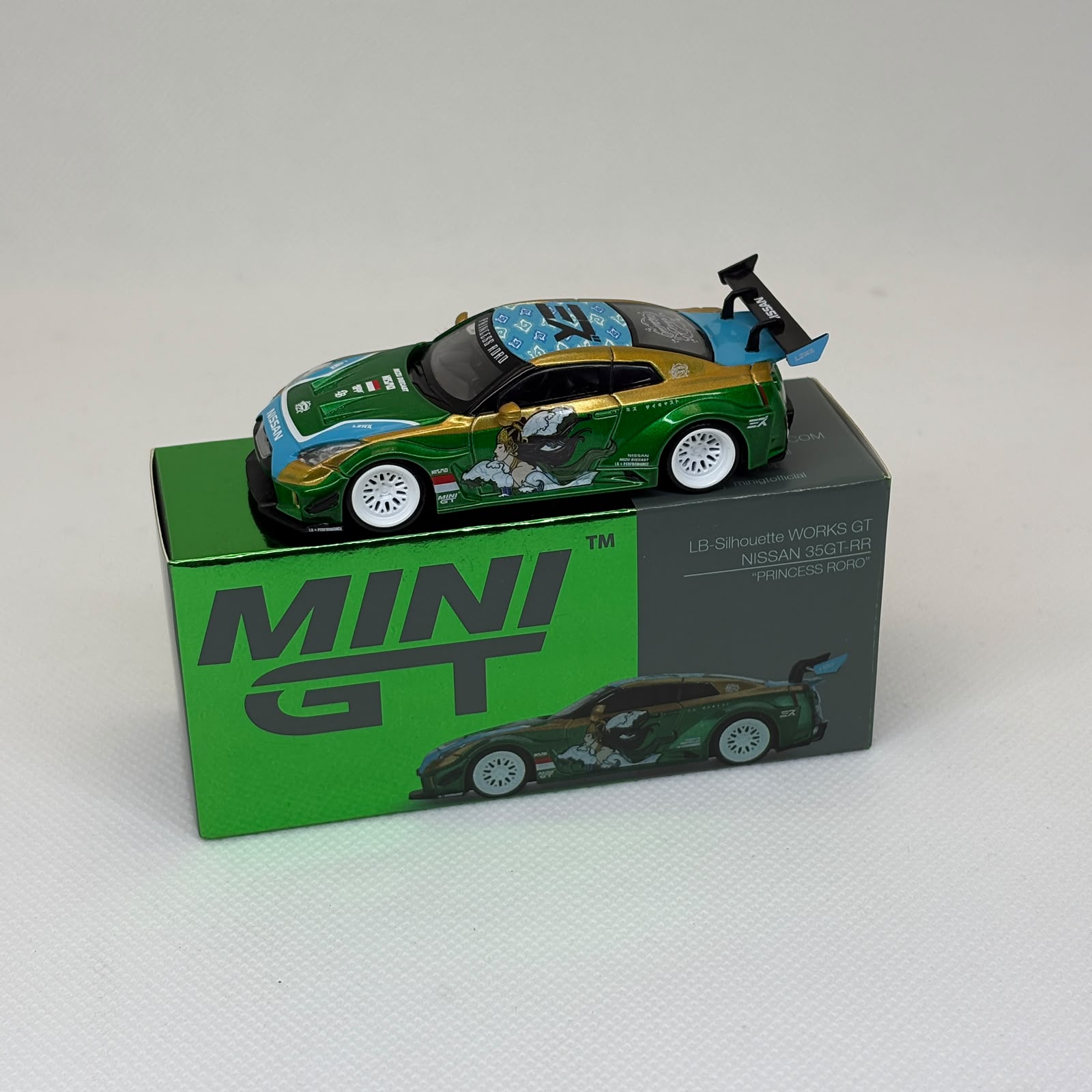 Nissan 35GT-RR PRINCESS RORO / 650
